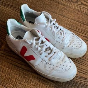 Veja V-10 Leather sneakers